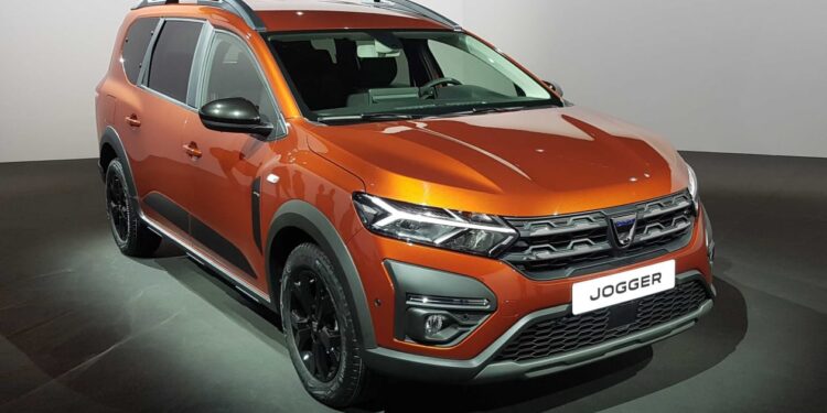 Seven-seat Dacia Jogger to gain hybrid power in 2023
