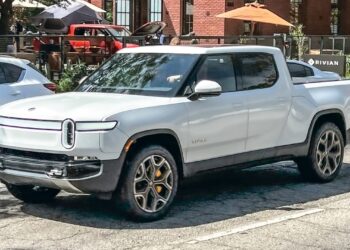 New Rivian R1T 2022 review