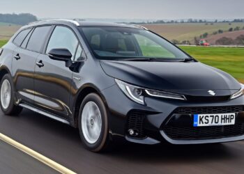 Suzuki Swace review | Auto Express