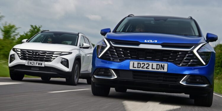 Kia Sportage PHEV vs Hyundai Tucson PHEV: 2022 plug-in hybrid SUV twin test review