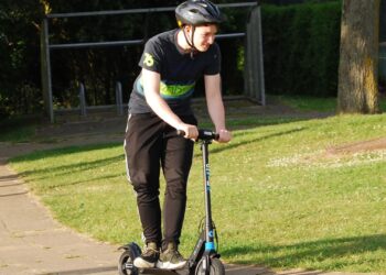 Best electric scooters 2022 | Auto Express