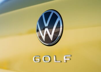 2023 Volkswagen Golf: Centre airbag delivers updated five-star rating