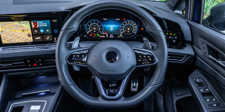 Volkswagen to axe touch-sensing controls, bring back physical buttons