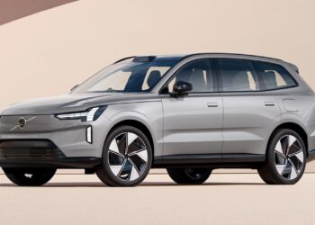 New Volvo EX90 electric SUV arrives with £96,255 price tag