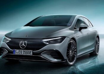 Mercedes Makes Better Performance a $1,200 Subscription in Its EVs