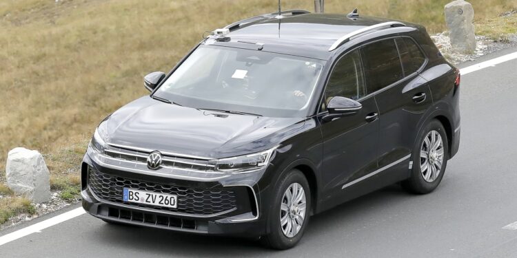 New 2023 Volkswagen Tiguan spied ahead of reveal