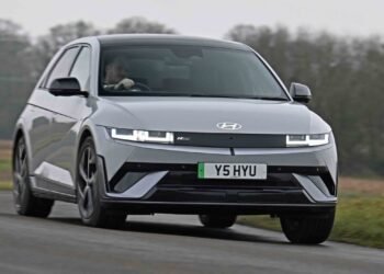 Hyundai reduces prices across its entire EV range