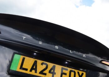 Tesla testing self-driving tech in the UK: Robotaxi coming to London?
