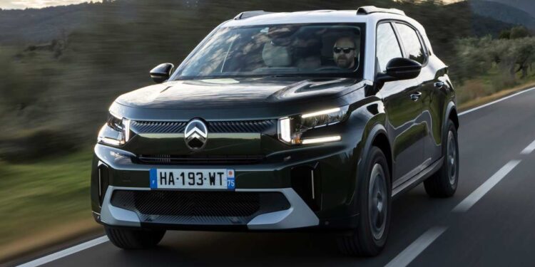 Citroen C3 Aircross review | Auto Express