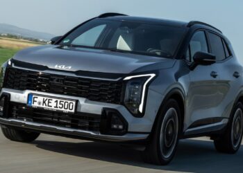 Kia Sportage review | Auto Express