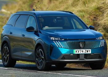 Car Deal of the Day: Sophisticated 7-seat Peugeot E-5008 for less than £250 per month