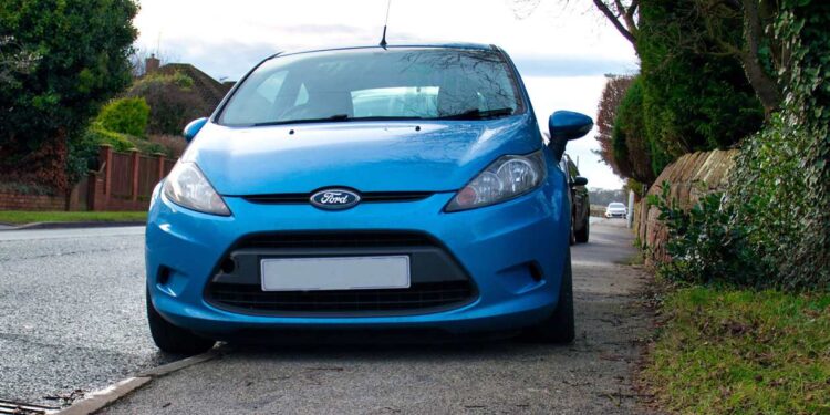 Should pavement parking be banned in the UK? Motorists (surprisingly) say yes