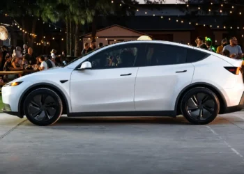 Cheaper Tesla Model Y expands to Europe – and keeps its radio – but no closer to Australia