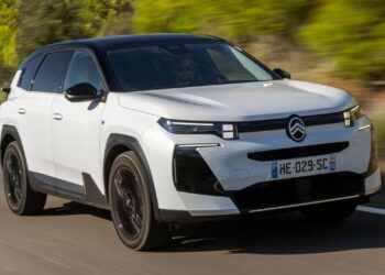 Citroen C5 Aircross review | Auto Express