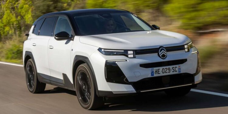 Citroen C5 Aircross review | Auto Express