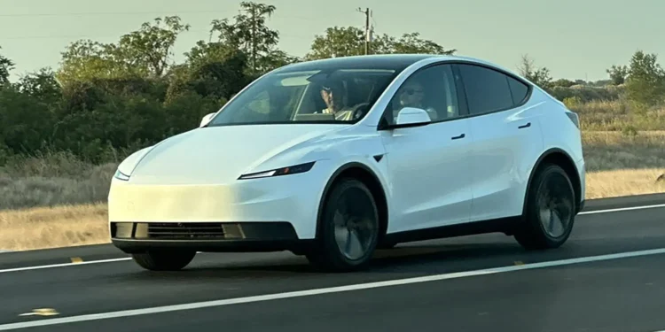 2026 Tesla Model Y Standard caught on camera, details leaked to hit cheaper price
