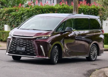 2025 Lexus LM500h Ultra Luxury quick drive