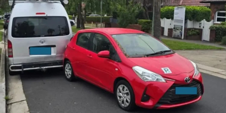 Sydney car theft stalled by crooks not being able to drive a manual