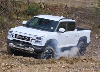 BYD Shark 6 takes big bite out of 4×4 dual-cab ute market in 2025