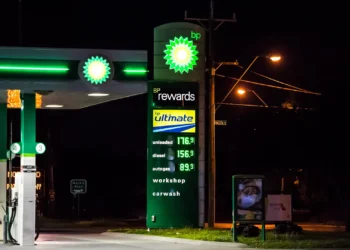 Petrol stations that don’t follow new price rules in Victoria will face big penalties