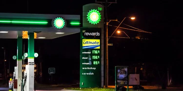 Petrol stations that don’t follow new price rules in Victoria will face big penalties