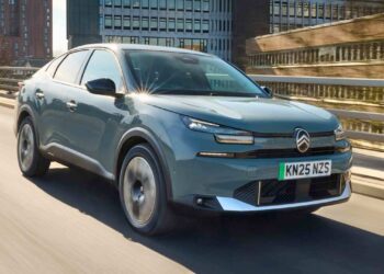 Citroen e-C4 X review | Auto Express