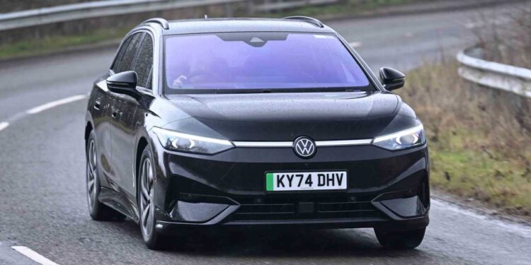 Car Deal of the Day: Volkswagen ID.7 Tourer is a true load-lugger for just £343 a month