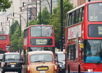 Can AI fix London’s traffic problems? TfL thinks so, but it means more cameras