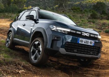 Dacia Duster and Bigster ready to tame the wild with new hybrid 150 4×4 system