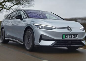 Volkswagen ID.7 review | Auto Express