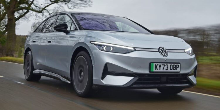 Volkswagen ID.7 review | Auto Express