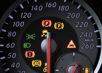 ‘Essential safety feature’: Don’t press this button in your car during winter