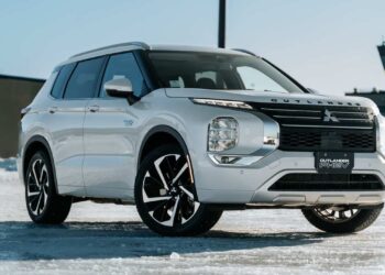 New Mitsubishi Outlander PHEV gets seven seats and a hefty £47k pricetag