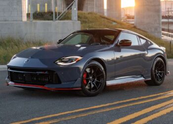 Nissan Z sports car could still come to the UK