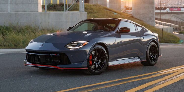 Nissan Z sports car could still come to the UK