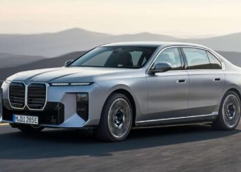 New BMW 7 Series facelift ups the luxury and somehow looks even bolder than before