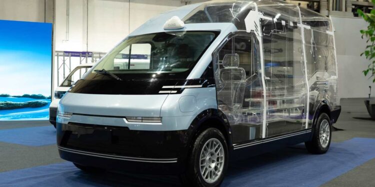 Delivan ‘intelligent mobility concept’ arrives as China’s answer to the Ford Transit Custom