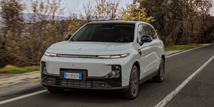 New Leapmotor B10 Hybrid EV review: the EV experience with a petrol safety net