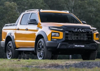 JAC undercuts BYD Shark 6 with PHEV ute under $50K