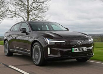 Volvo ES90 review | Auto Express