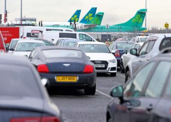 Airport drop-off fees rise by a third: how much does your airport charge?