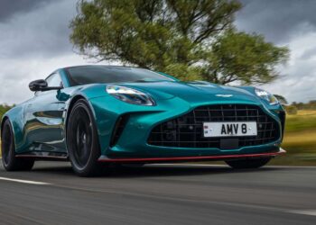 New Aston Martin Vantage S review: a wonderfully ferocious sports car