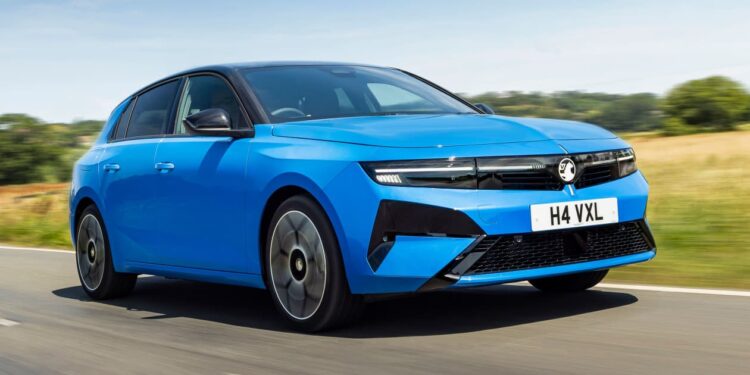 New Vauxhall Astra PHEV 2026 facelift review: full EV is the better car