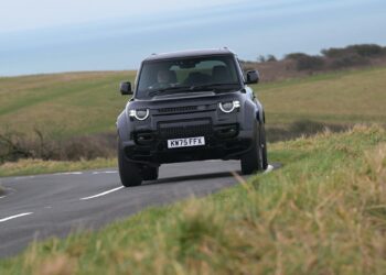 A Land Rover Defender pick-up? JLR teams up with Stellantis for new US model