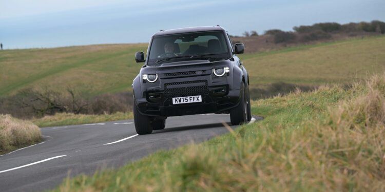 A Land Rover Defender pick-up? JLR teams up with Stellantis for new US model