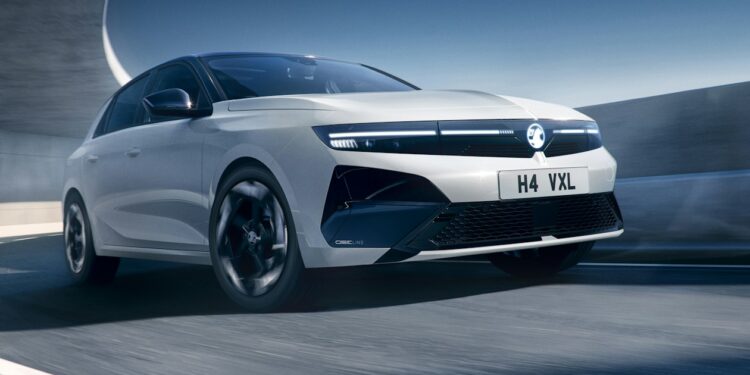 New Vauxhall Astra GSE Line is all show and not much go… yet